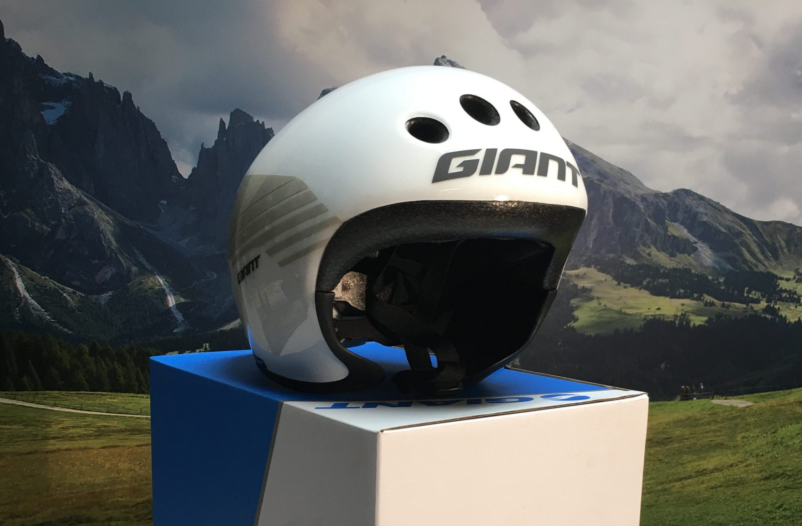giant rivet tt